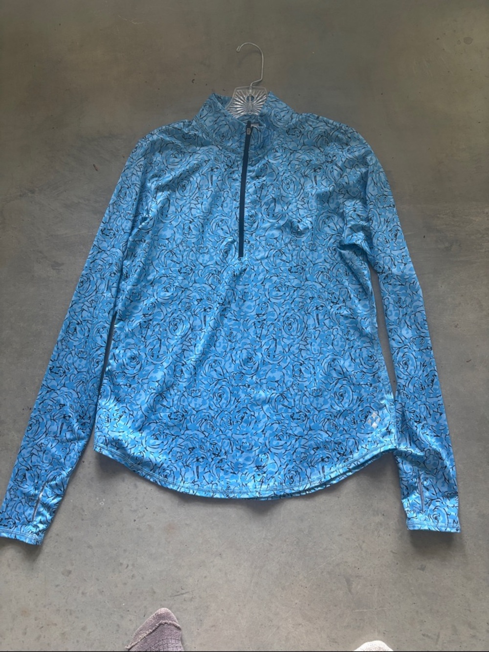 Jofit Blue Floral-Print Long Sleeve Quarter-Zip golf/tennis